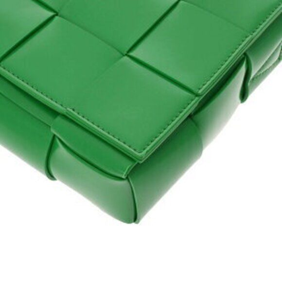 Bottega Veneta Cassette Maxi Intrecciato Green Lambskin Shoulder Bag - Picture 6 of 13